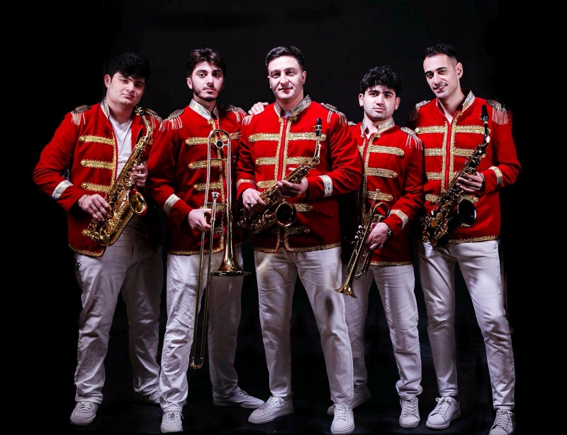 Canlı band qrupu — səhnə şousu