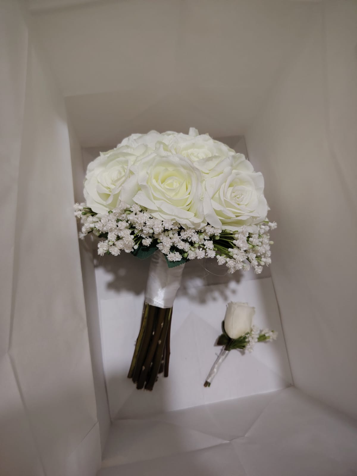 BUK-01 kodlu klassik ağ gəlin buketi - Bakı gəlin buketləri 2025