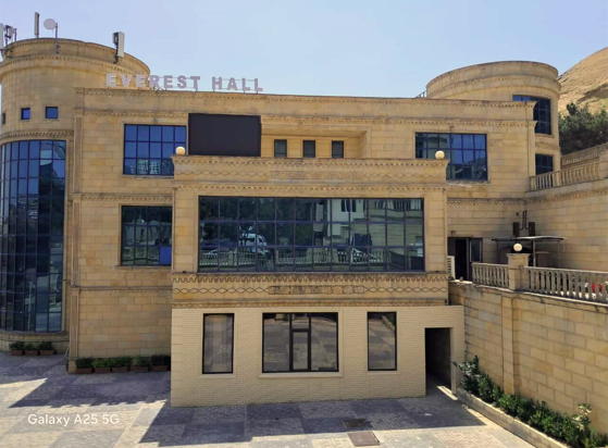 Everest Hall şadlıq sarayı