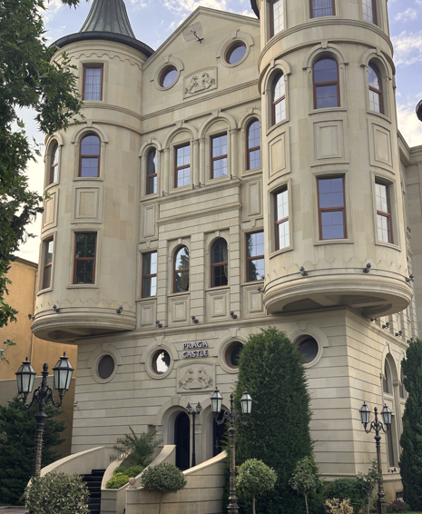 Mala Praga şadlıq sarayı