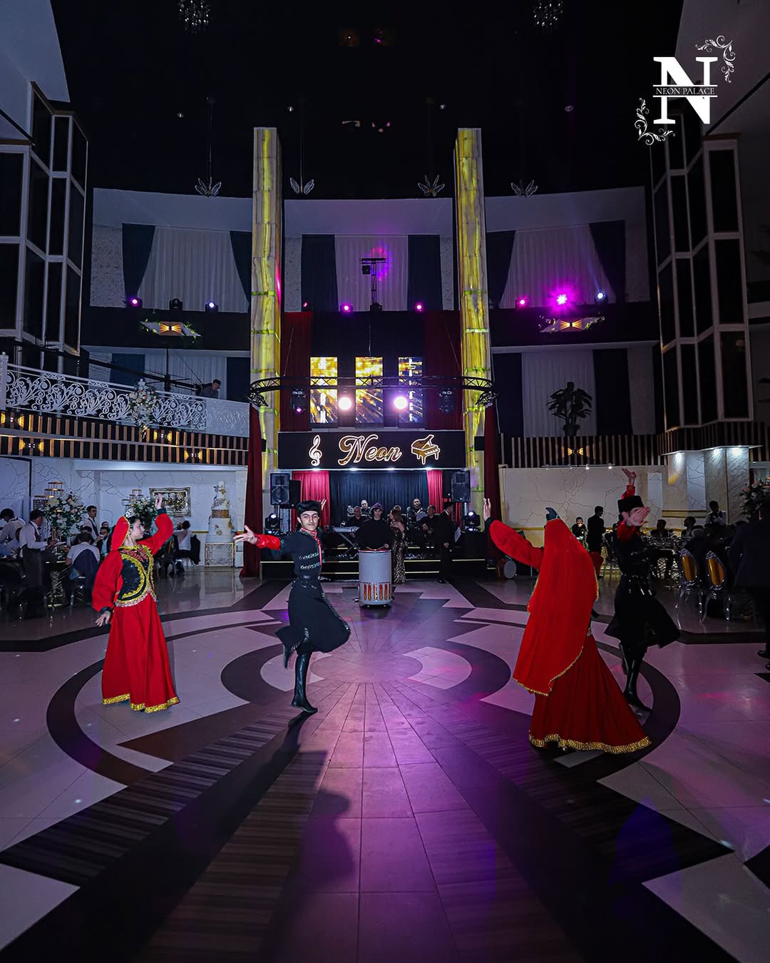 Neon Palace - Böyük Zal - neonpalace4 - şəkil 4